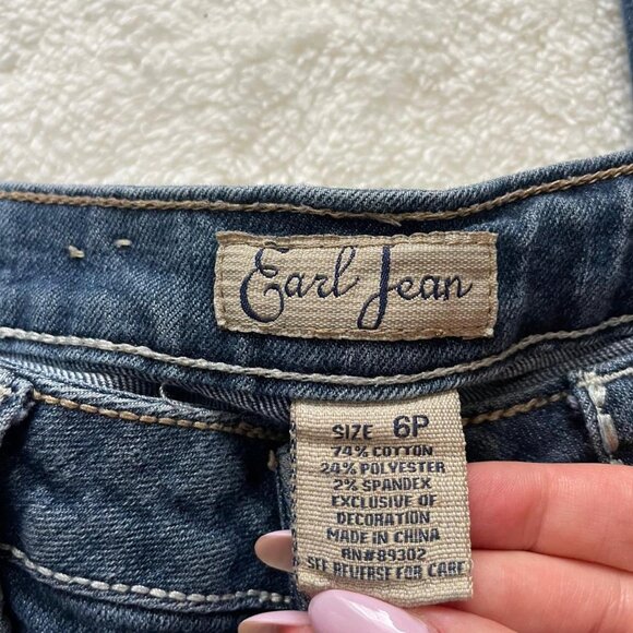 Y2K Bling Back Pocket Low Rise Bootcut Jeans - Picture 4 of 8